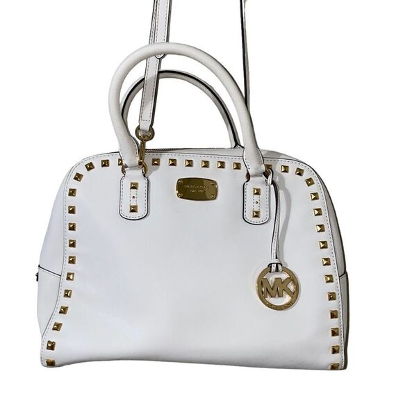 Michael Kors Selma Lg Studded saffiano leather Tote - Picture 3 of 16